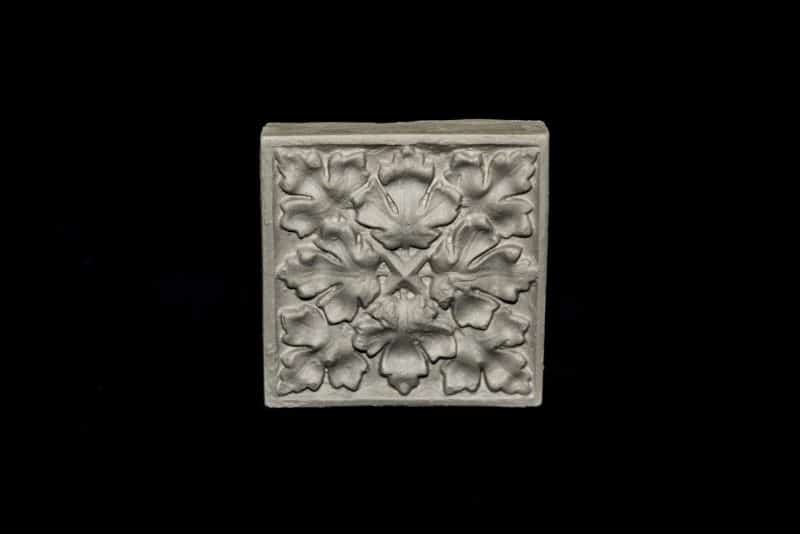AB04 Small Leaf Square Architrave Block