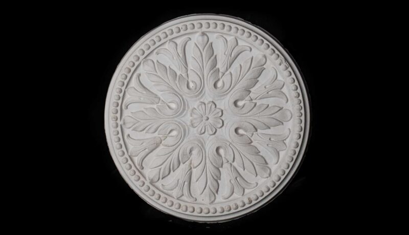 R419S Vintage Snowflake Beaded Leaf Ceiling Rose