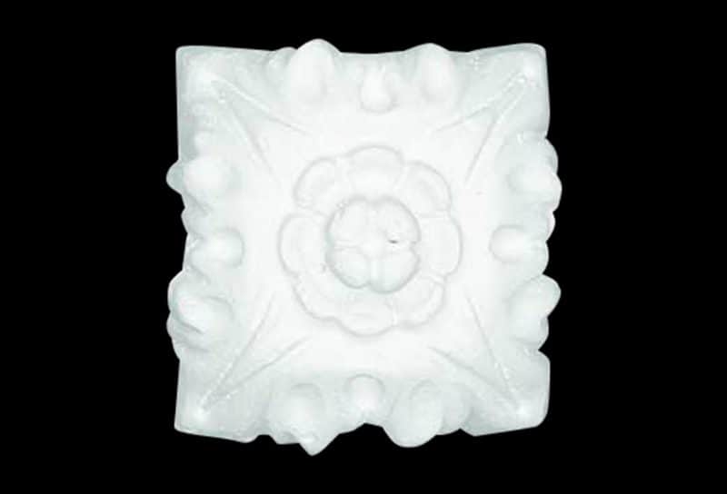 B18 - Ornate Floral Boss