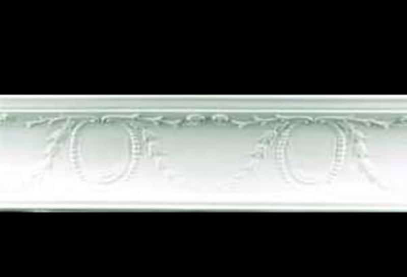 Large Cameo Swag Cornice