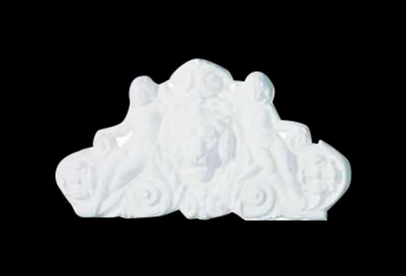 OM20 - Lion's Head Overmantel