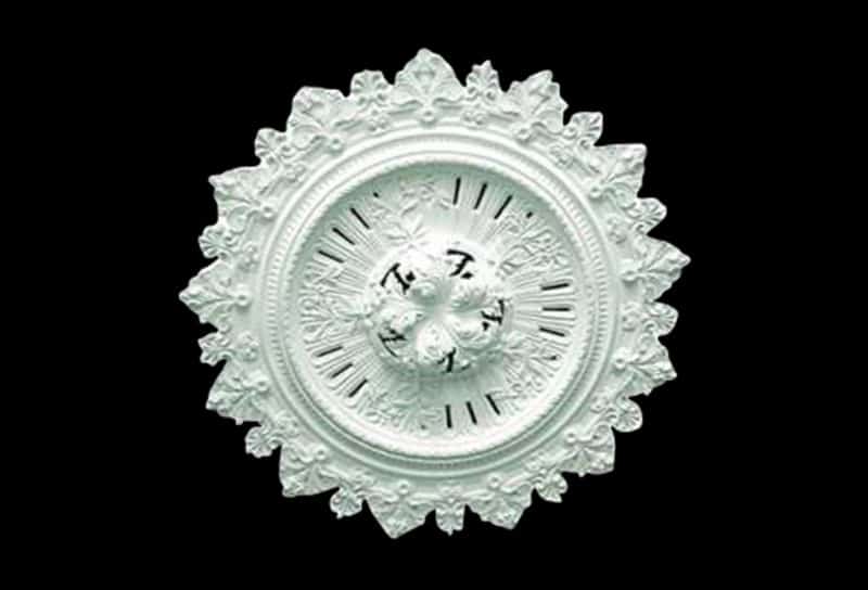 R011S Eucalypt 14 Piece Ceiling Rose with Fringe Solid
