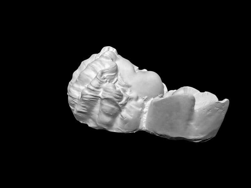 OR05 Cherub's Face with Eyes Open - Image 2