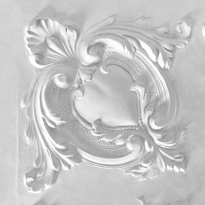 P96 CENTRE Leaf and Shield Centre Ceiling Panel - Image 2