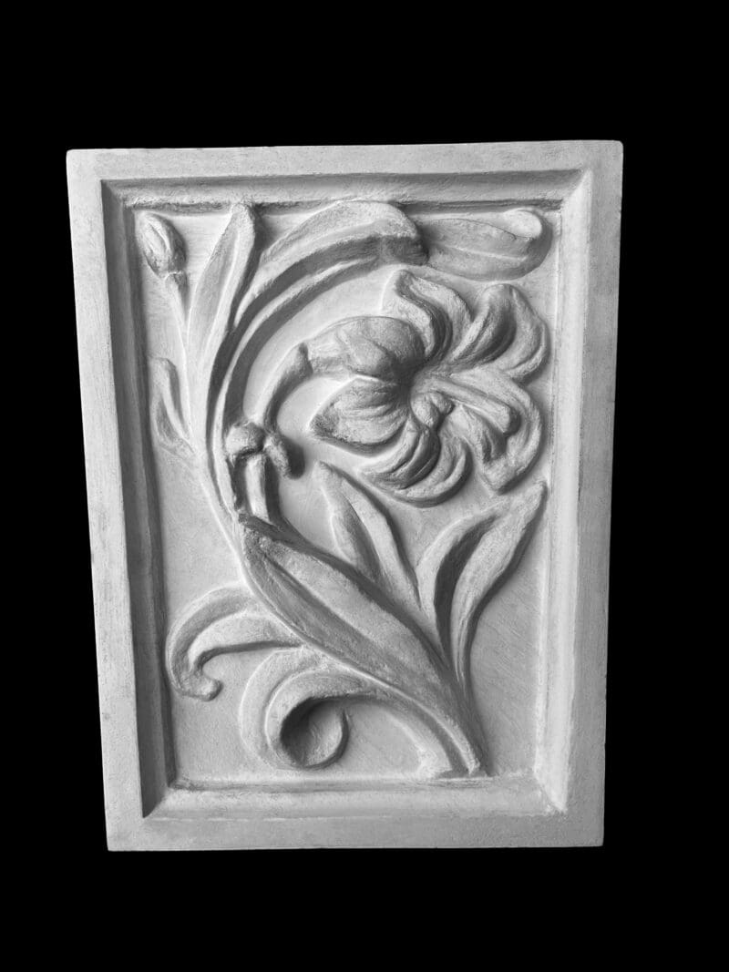 K36 CEMENT Tiger Lilly Large Keystone in Cement